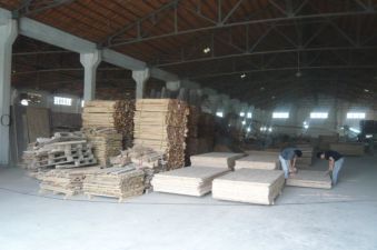 佛山市南海瀛豐木業(yè)加工廠 
